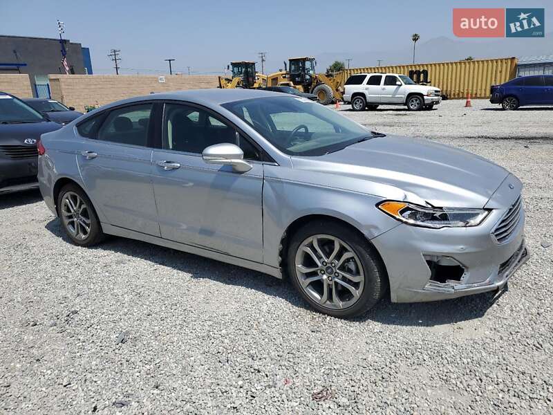 Седан Ford Fusion 2020 в Львові