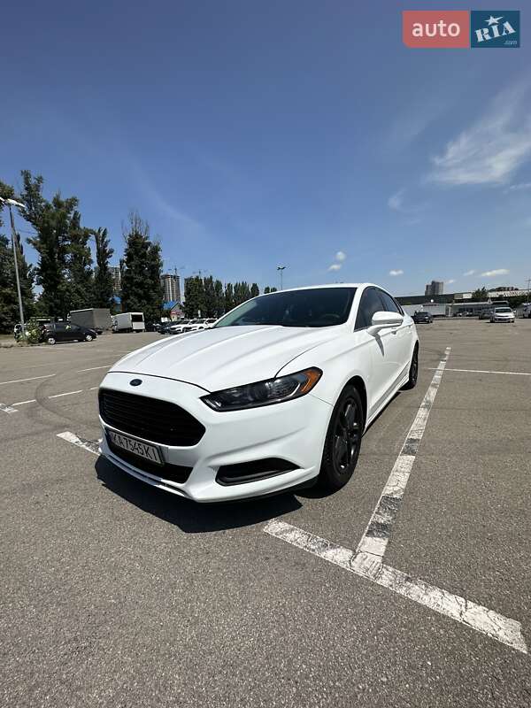 Седан Ford Fusion 2015 в Киеве