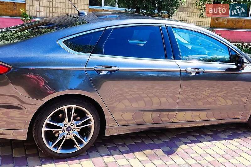 Седан Ford Fusion 2015 в Днепре