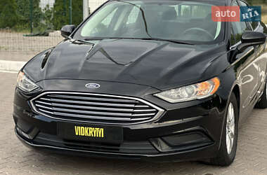 Седан Ford Fusion 2017 в 