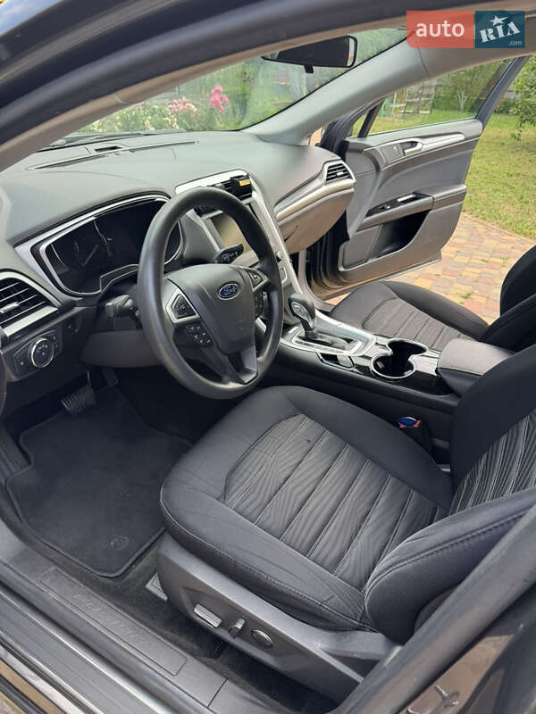 Седан Ford Fusion 2016 в Києві