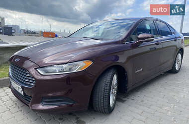 Седан Ford Fusion 2013 в 