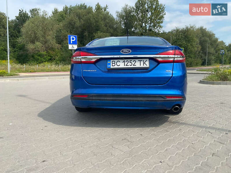 Седан Ford Fusion 2017 в Львове