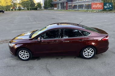 Седан Ford Fusion 2014 в 