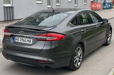 Седан Ford Fusion 2017 в 