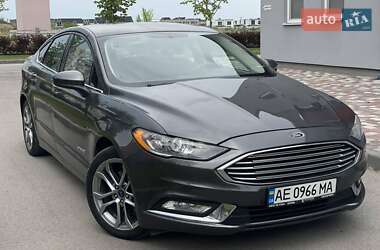 Седан Ford Fusion 2017 в 