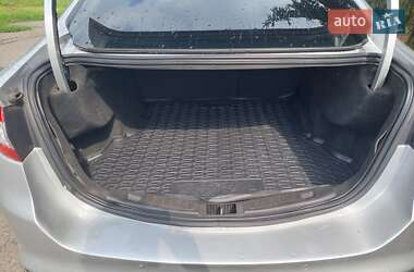 Седан Ford Fusion 2013 в 