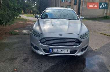 Седан Ford Fusion 2013 в 