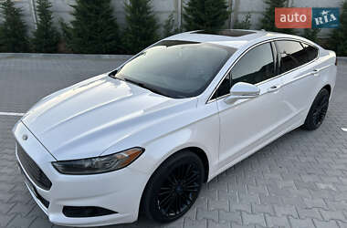 Седан Ford Fusion 2013 в 