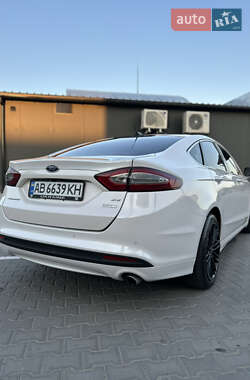 Седан Ford Fusion 2013 в 