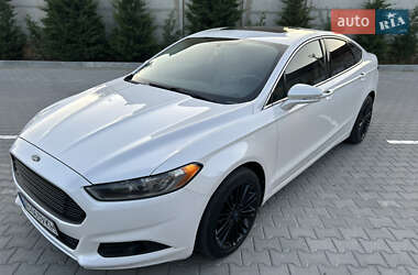 Седан Ford Fusion 2013 в 