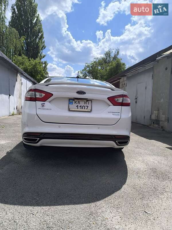 Седан Ford Fusion 2015 в Києві