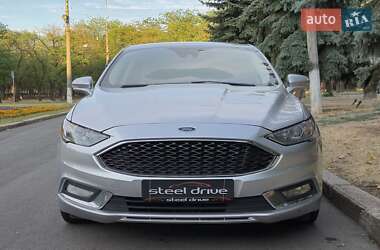 Седан Ford Fusion 2017 в 