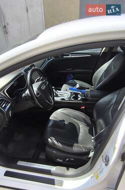 Седан Ford Fusion 2015 в Києві