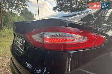 Седан Ford Fusion 2012 в 