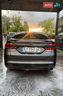 Седан Ford Fusion 2017 в 