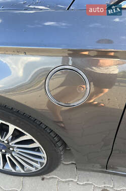 Седан Ford Fusion 2017 в 
