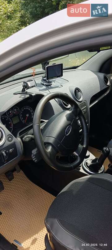 Хетчбек Ford Fusion 2011 в Козятині