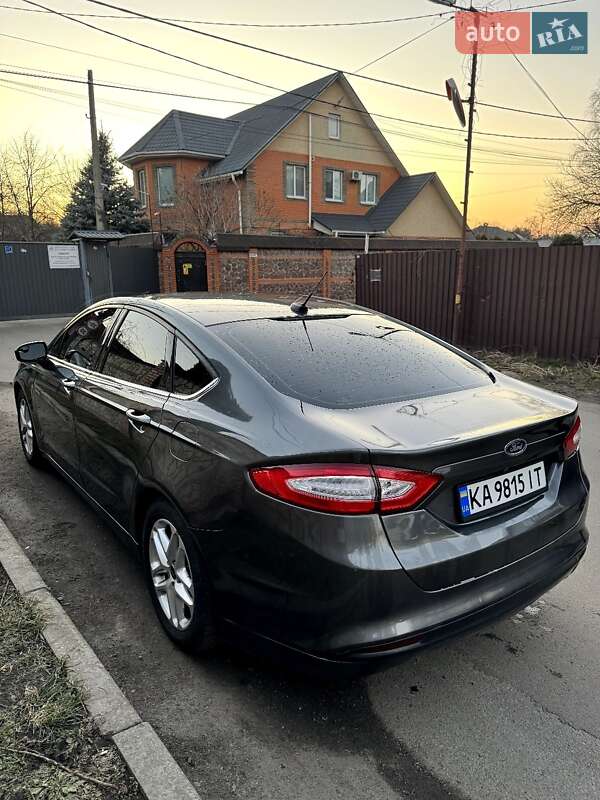 Седан Ford Fusion 2016 в Києві