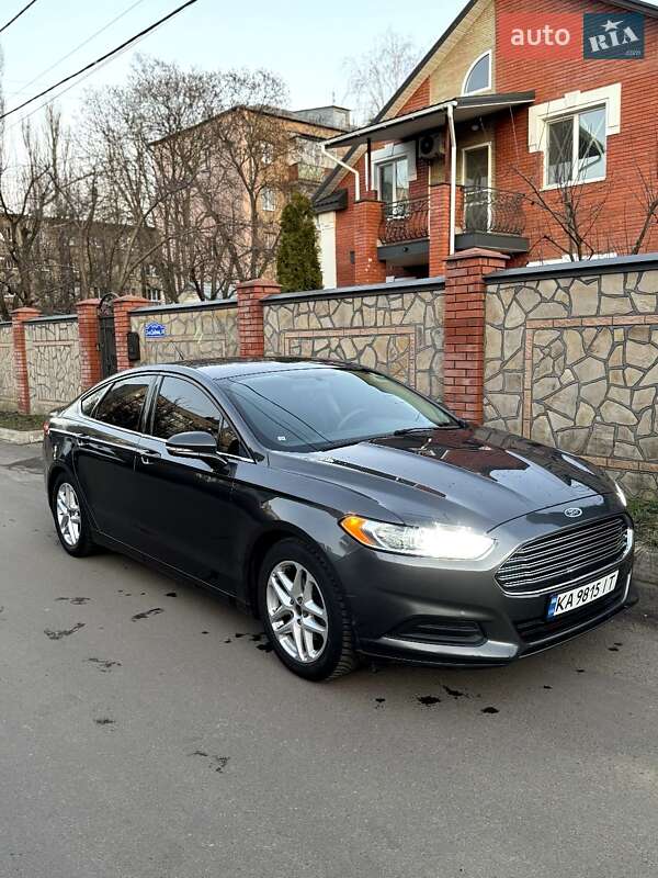 Седан Ford Fusion 2016 в Києві