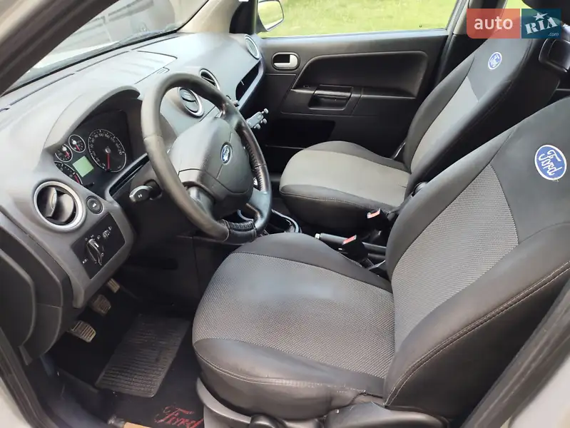Хэтчбек Ford Fusion 2007 в 