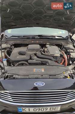 Седан Ford Fusion 2019 в 
