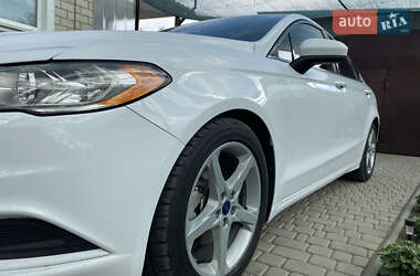 Седан Ford Fusion 2016 в Первомайске