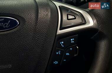 Седан Ford Fusion 2014 в 