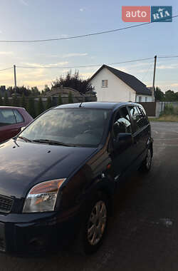 Хэтчбек Ford Fusion 2011 в 