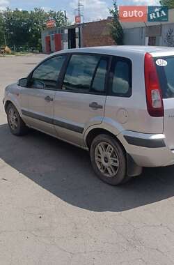 Хэтчбек Ford Fusion 2007 в 