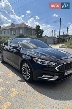 Седан Ford Fusion 2017 в 