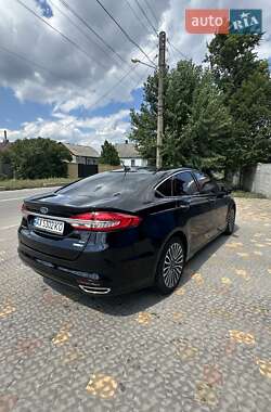 Седан Ford Fusion 2017 в 
