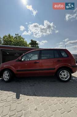 Хэтчбек Ford Fusion 2008 в 