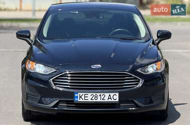Седан Ford Fusion 2019 в 