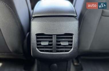 Седан Ford Fusion 2019 в 