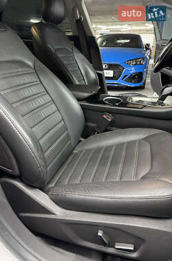 Седан Ford Fusion 2013 в 