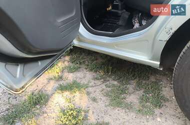 Хэтчбек Ford Fusion 2003 в 