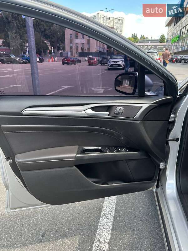 Седан Ford Fusion 2012 в Киеве