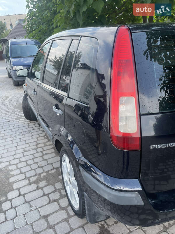 Хэтчбек Ford Fusion 2006 в Теофиполе