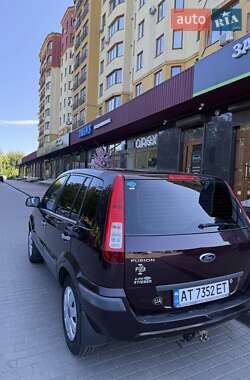 Хэтчбек Ford Fusion 2010 в 