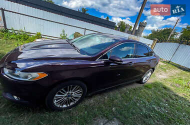 Седан Ford Fusion 2012 в 