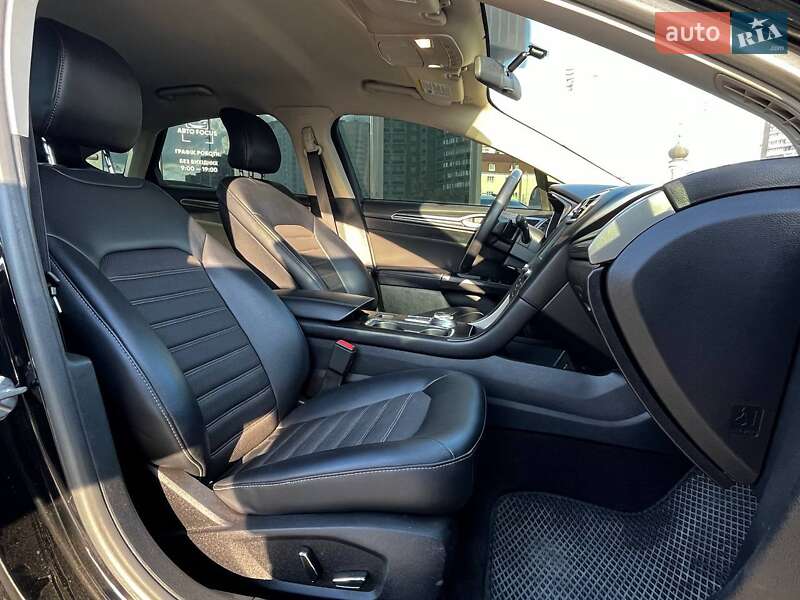 Седан Ford Fusion 2016 в Києві