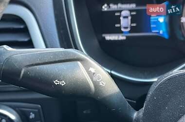Седан Ford Fusion 2016 в 
