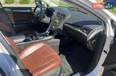 Седан Ford Fusion 2014 в 