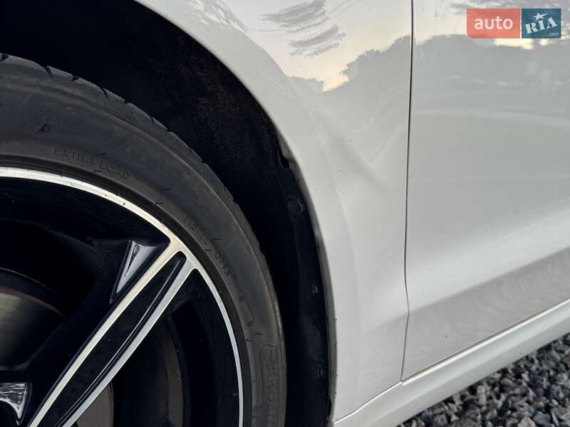 Седан Ford Fusion 2014 в Львові