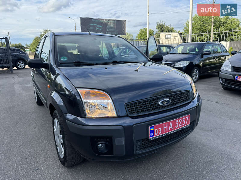Хэтчбек Ford Fusion 2006 в Чернигове