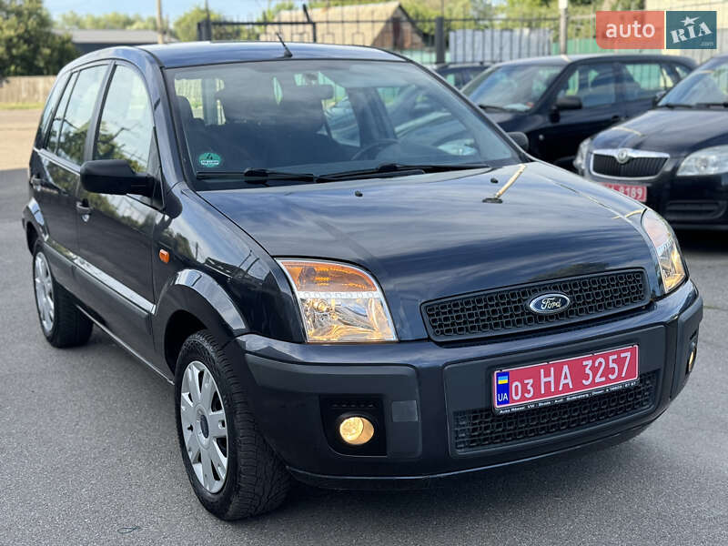 Хэтчбек Ford Fusion 2006 в Чернигове