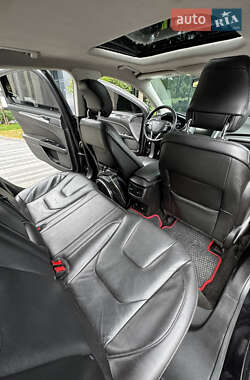 Седан Ford Fusion 2012 в 