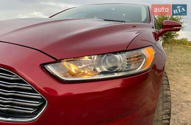 Седан Ford Fusion 2013 в Кривом Роге