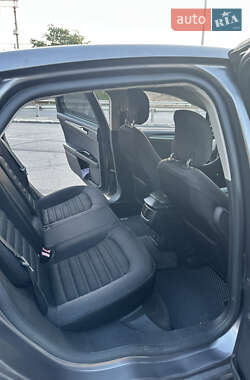 Седан Ford Fusion 2014 в 
